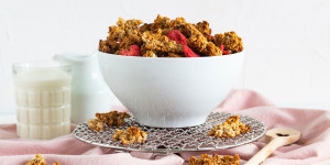 Beitragsbild des Blogbeitrags Gönn dir dieses DIY Granola ohne Zucker 