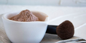 Beitragsbild des Blogbeitrags Trockenshampoo selber machen ist so einfach