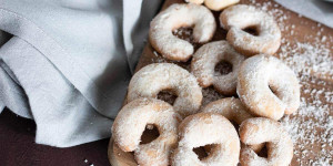 Beitragsbild des Blogbeitrags Köstliche Low Carb Vanillekipferl