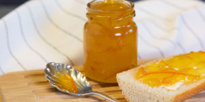 Beitragsbild des Blogbeitrags So wird Orangen Marmelade selbst gemacht 