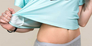 Beitragsbild des Blogbeitrags Flacher Bauch über Nacht Trick: Klappt das? Der Faktencheck! 
