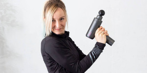 Beitragsbild des Blogbeitrags Massagepistolen im Test – Lohnt sich der Kauf oder ist das nur Humbug?