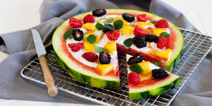 Beitragsbild des Blogbeitrags Super lecker: Wassermelonen Pizza!