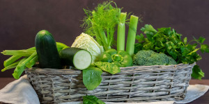 Beitragsbild des Blogbeitrags Grünes Gemüse Liste: Diese 9 Sorten sind unglaublich gesund! 