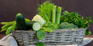 Beitragsbild des Blogbeitrags Grünes Gemüse Liste: Diese 9 Sorten sind unglaublich gesund!