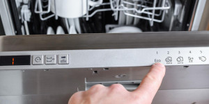 Beitragsbild des Blogbeitrags Einkochen in der Spülmaschine: Gute oder schlechte Idee?