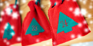 Beitragsbild des Blogbeitrags Fitness Adventskalender Vergleich – 16 Kalender für Sportskanonen!