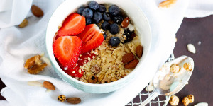 Beitragsbild des Blogbeitrags So einfach kannst du dein Protein Müsli selber machen