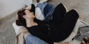 Beitragsbild des Blogbeitrags Sind Schlafstörungen in den Wechseljahren normal? Finde es heraus!