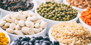 Beitragsbild des Blogbeitrags Diese 17 proteinreiche Lebensmittel sind vegan!