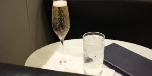 Beitragsbild des Blogbeitrags Review: Lufthansa Senator Lounge Washington D. C. Dulles (First Section)