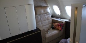 Beitragsbild des Blogbeitrags 265000 American Airlines AAdvantage Meilen: 3890 Euro – Etihad Apartment um 1000 Euro