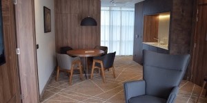 Beitragsbild des Blogbeitrags NEU&GEIL: Sheraton Novi Sad – Suite (Video) 
