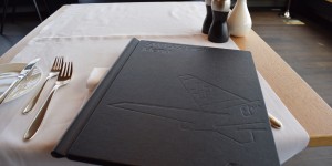 Beitragsbild des Blogbeitrags ENORM TOLL: Swiss First Lounge Zürich E