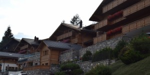 Beitragsbild des Blogbeitrags BEGEISTERT: Hotel de Rougemont Design Hotel – Suite