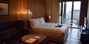 Beitragsbild des Blogbeitrags Eigentlich WUNDERSCHÖN: Proverbs Taipei – Executive Room (Video)