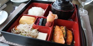 Beitragsbild des Blogbeitrags GERÜCHT: Intercontinental Ambassador Free Breakfast / Royal Ambassador Minibar wird gekürzt!