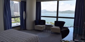 Beitragsbild des Blogbeitrags SELTSAM: Le Meridien Hong Kong – Corner Room (VIDEO) 