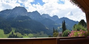Beitragsbild des Blogbeitrags BEGEISTERT: Hotel de Rougemont Design Hotel – Suite (VIDEO)