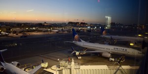 Beitragsbild des Blogbeitrags Mit dem Bus zu Uber, Lyft, Taxi: LAX haut Fahrdienste raus