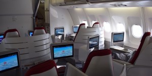 Beitragsbild des Blogbeitrags Hong Kong Airlines in TROUBLE: Kein Entertainment, Langstrecke weg, Löhne verspätet