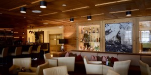 Beitragsbild des Blogbeitrags YES: Grand Tirolia Curio Collection by Hilton Kitzbühel – Executive Suite