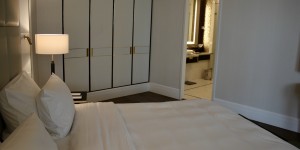 Beitragsbild des Blogbeitrags AUGENWEIDE: Hyatt Unbound Collection Parisi Udvar Budapest – Suite