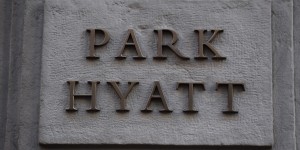 Beitragsbild des Blogbeitrags GEGENSEITIGE Status Challenge bei World of Hyatt und American AAdvantage 