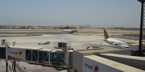 Beitragsbild des Blogbeitrags 31 gestrandete Passagiere in Qatar werden mit einer Kish Air MD82 ausgeflogen 