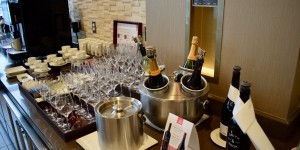 Beitragsbild des Blogbeitrags COOL: Emirates Lounge New York JFK