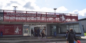 Beitragsbild des Blogbeitrags FÜR RÜCKKEHRER: Covid-19 Testzentren an deutschen Airports 