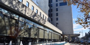 Beitragsbild des Blogbeitrags KOSTENLOS: 10000 Hilton Honors Punkte nach einer Umfrage