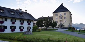 Beitragsbild des Blogbeitrags VIDEO: The Luxury Collection Schloss Fuschl – Park Suite