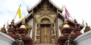 Beitragsbild des Blogbeitrags Thai Airways mit 99-Tempel-Rundflug für Buddhisten 