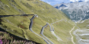 Beitragsbild des Blogbeitrags Über den spektakulären Stelvio Pass 