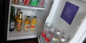 Beitragsbild des Blogbeitrags Doch weiter kostenlose Minibar bei Andaz 