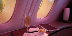 Beitragsbild des Blogbeitrags LÄUFT: Qatar Privilege Club Status Fast Track (ein Flug) mit Accor All Status