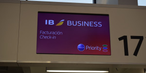 Beitragsbild des Blogbeitrags Iberia fliegt schon mit neuer Business mit Türen
