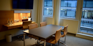 Beitragsbild des Blogbeitrags REVIEW: JdV Lindner Berlin KuDamm – Suite
