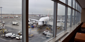 Beitragsbild des Blogbeitrags Emirates modernisiert mehr Flugzeuge