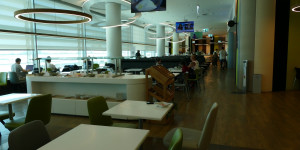 Beitragsbild des Blogbeitrags REVIEW: TAP Business Lounge Lissabon