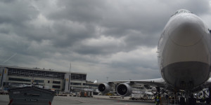 Beitragsbild des Blogbeitrags Kostenlose Sitzplatzreservierung bei Lufthansa Group fällt für Economy Light auch auf der Langstrecke