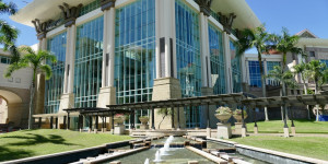 Beitragsbild des Blogbeitrags REVIEW: The Empire Brunei – Deluxe Room