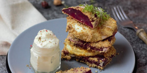 Beitragsbild des Blogbeitrags Gebackenes Gemüse im Haselnussmantel mit Krendip