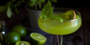 Beitragsbild des Blogbeitrags Kiwi-Basilikum-Smash 