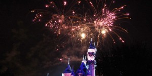 Beitragsbild des Blogbeitrags Ein Tag als Minnie Maus im Disneyland Los Angeles Anaheim