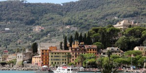Beitragsbild des Blogbeitrags Den Norden Italiens mit dem Auto entdecken – Roadtrip Venedig, Florenz, Lucca, Cinque Terre und Mailand 