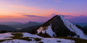 Beitragsbild des Blogbeitrags (Winter-) Wanderung zu Sonnenuntergang zum Faistenauer Schafberg