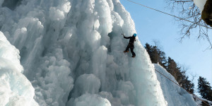 Beitragsbild des Blogbeitrags Eisklettern im Pitztal, Tirol – Meine erste Eiskletter-Erfahrung im Paradies für Eiskletterer 