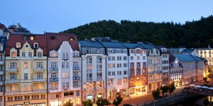 Beitragsbild des Blogbeitrags FlugenteInTown: Wo schlafe ich in … Karlsbad?